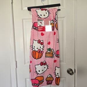 Hello Kitty Fall Pumpkin Sweet Treats, Pink Pajamas